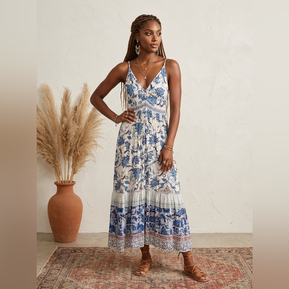 Dresses & Skirts - Mediterranean Tile Floral Maxi Dress